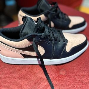 Stylish Black and Pink Men's Sneakers